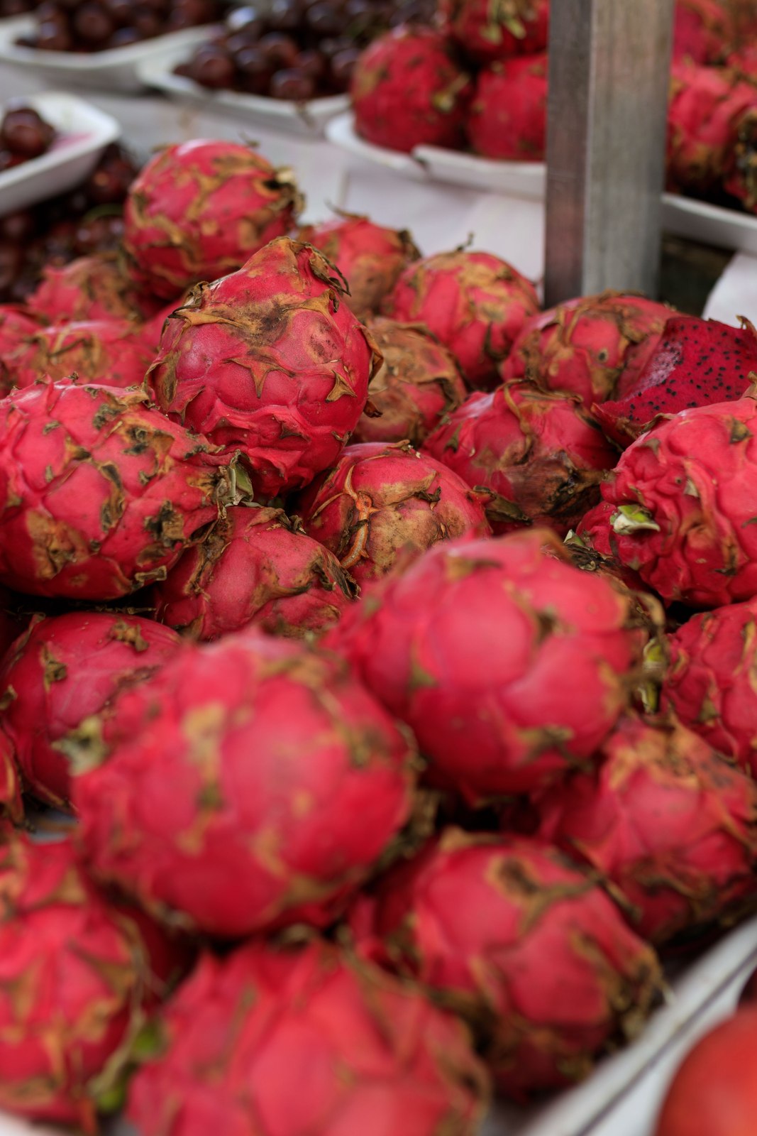 Illustrative dragon fruit photograph; flesh colour and cultivar are not verified.